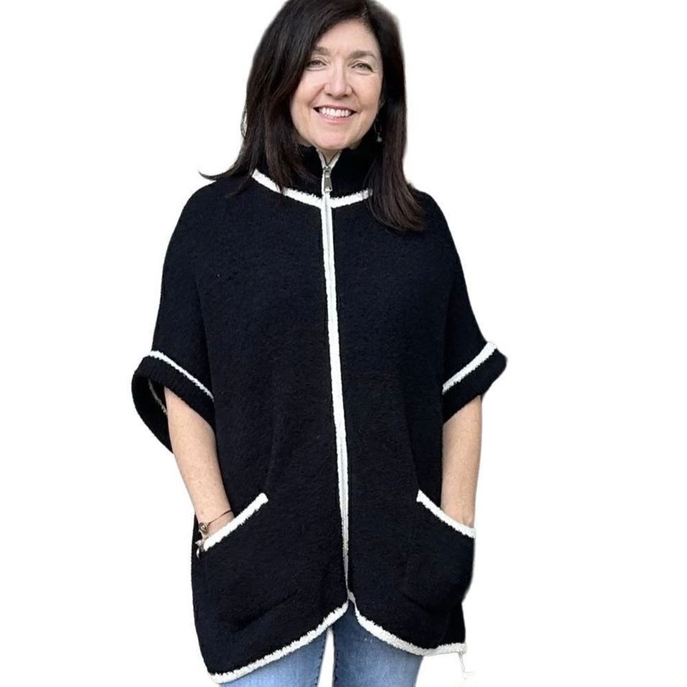 Carolees black and Ivory zip front sweater, jacket, 0SFM